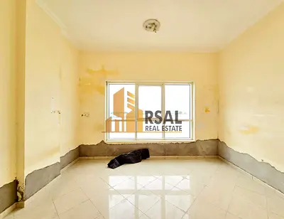 Specious 2BHK With 2Bathroom/Family Building/Near Mahila Road