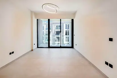 Elegant Studio | Smart Living | Up to 6 Cheques