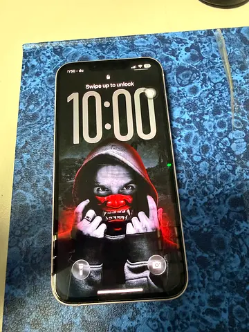 iPhone 14 256 gb in excellent condition with screen glass (see photos)