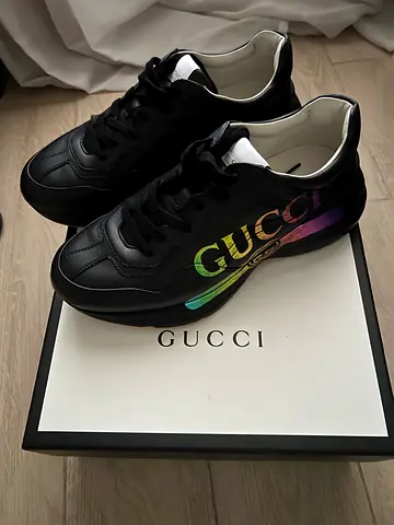 Gucci Shoes size 42