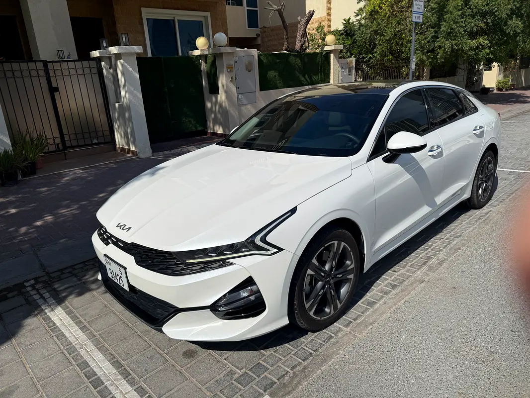 Kia K5 2023 — photo 1 of 14