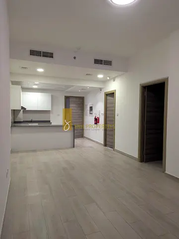 UNFURNISHED | READY TO MOVE IN | HIGH FLOOR