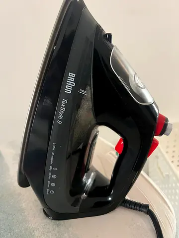 Braun TexStyle 9 Steam Iron - Good Working Condition
