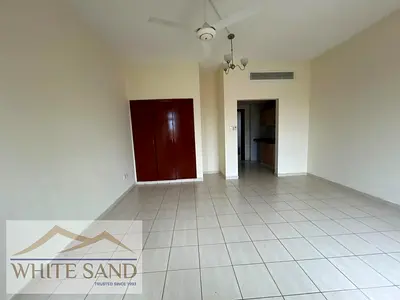 Studio in China Available for Rent