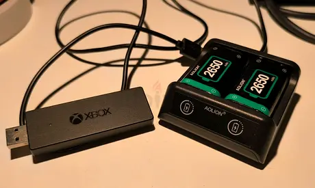Xbox Controller rechargeable batteries + charging station + wireless dongle + free thumb grip caps