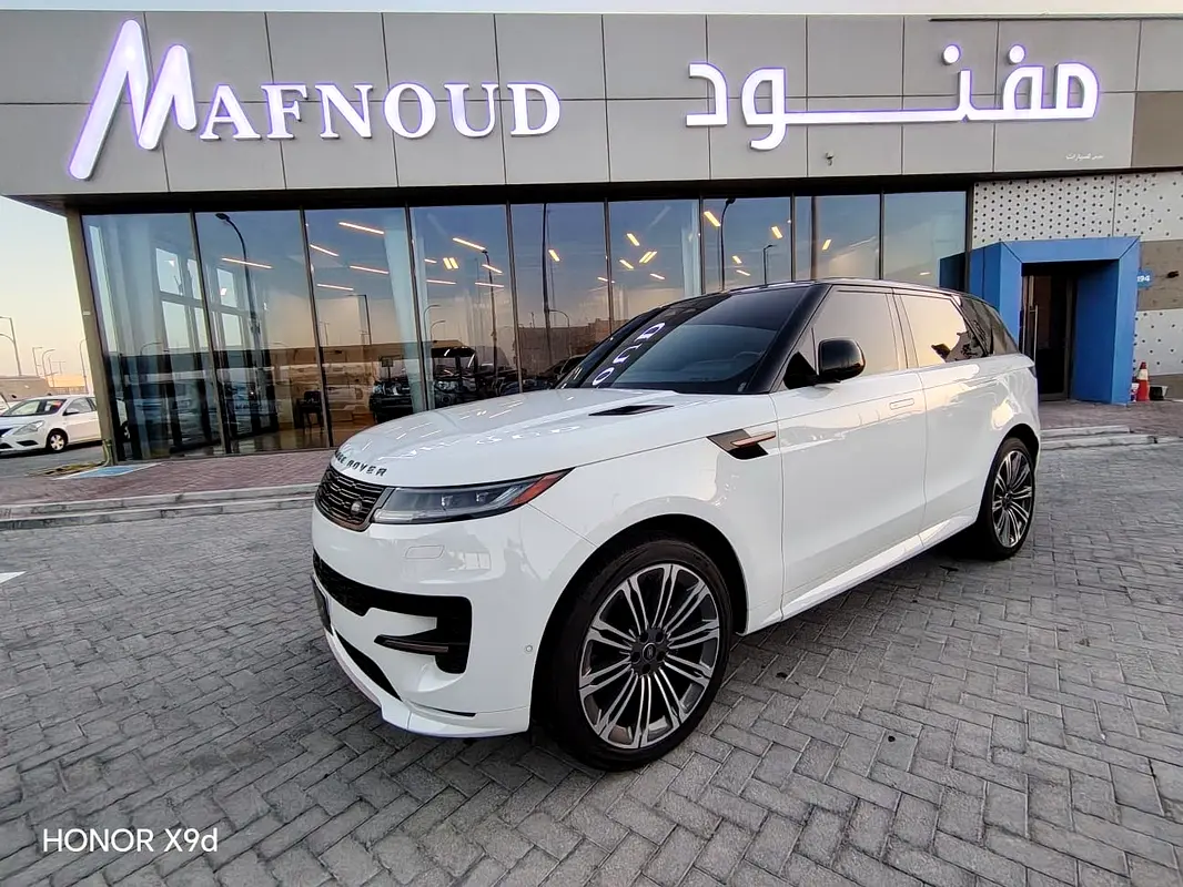 Land Rover Range Rover Sport 2024 — photo 1 of 18