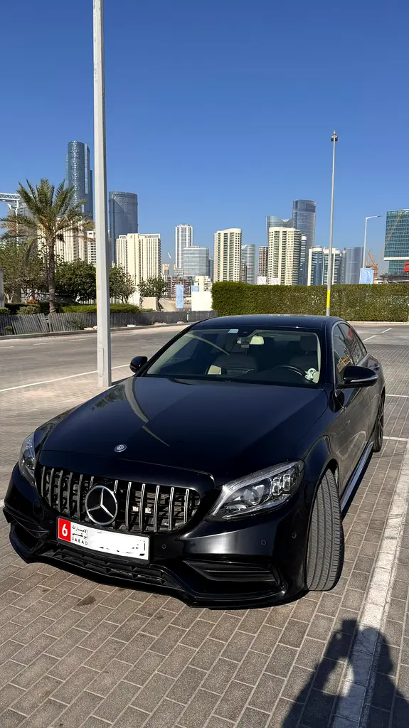 Mercedes-Benz C-Class 2017 — photo 1 of 8