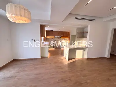 Fully Upgraded | Lake View| Vacant Type 3E