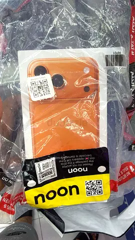 Orange or White iPhone 17 pro max ( new )