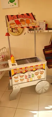 Melissa and Doug Ice cream stand