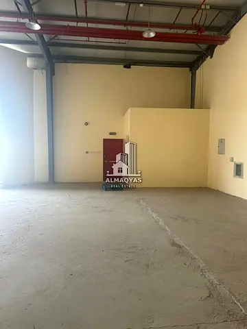 2850 sq ft warehouse for rent in prime location of Industrial area 3 Sharjah