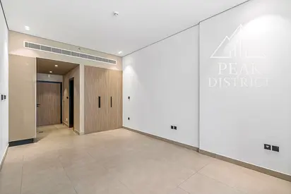 Spacious Studio | Kitchen Appliances | Modern Living