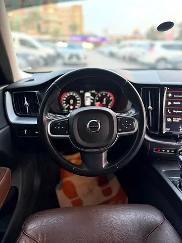 صورة 12 لـ 2020 Volvo XC60
