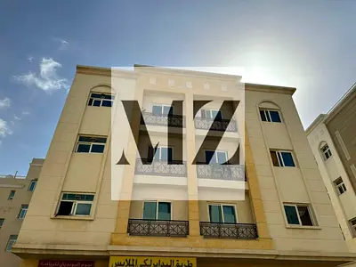 للبيع بناية في مويلح مساحة 2900 قدم