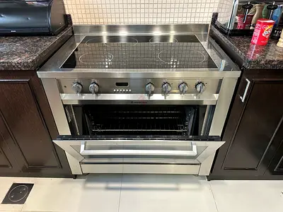Ariston 90cm Electric Ceramic Cooker Stove