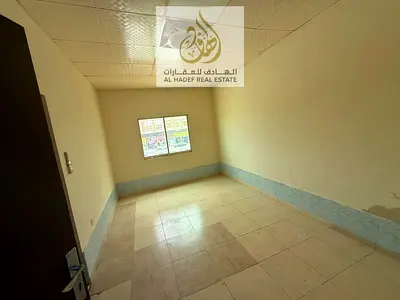 🏡✨ استديو للإيجار السنوي في المويهات 3 ✨🏡  فرصة ممتازة للسكن بسعر مميز جداً 🌟 استديو بمطبخ مفصول وتصميم عملي يوفر الراحة والخصوصية، في منطقة المويه
