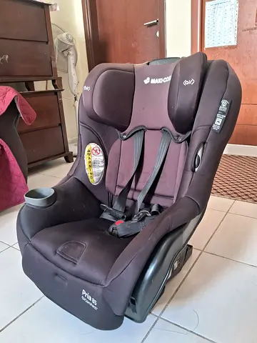 Maxi-Cosi Convertible Child Car Seat - Good Condition