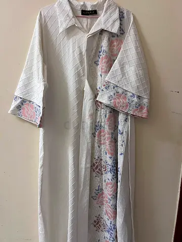 White embroidered long dress/abaya with floral inner panel