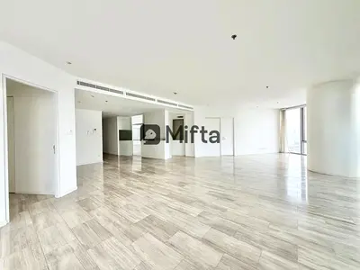 Higher Floor | Creek Views | Maid’s Room