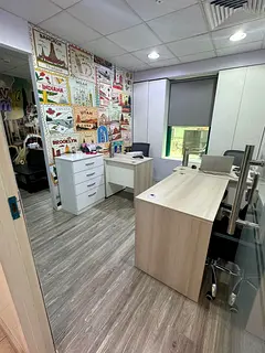 Close to metro | Ready to move | Prime location