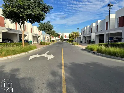 Facing The Park | Single Row | Family Townhouse