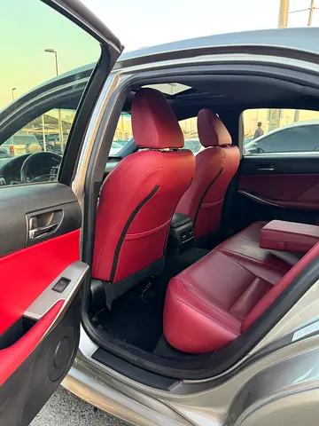 2015 Lexus IS-SERIES — фото 16