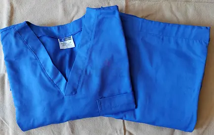 Blue Medical Scrub Set - Unisex, Size Large, Good quality (New Condition)