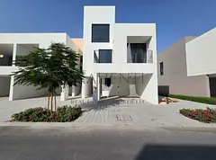Premium Single Row Corner Unit | Spacious Corner Unit | Close to Amenities