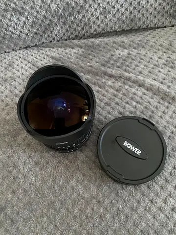 Bower 8mm Canon EF mount
