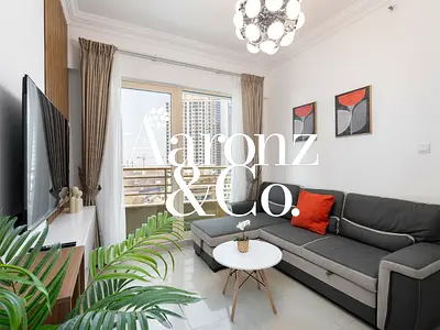 Vacant | Bright Unit | Mid Floor | Spacious Layout