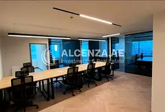 Vacant | near metro | DMCC license