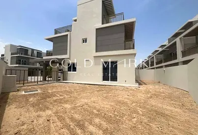 4Bed TH |Biggest Corner Plot | Huge BUA | Multiple