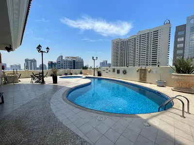 مسبح-جيم-كيدز ايريا-خزائن بالحائط-غرفه ماستر-غرفتين وصاله-بلكونه اطلاله مفتوحه-ساونا بخار-جاكوزي-مطبخ اطلاله مفتوحه-3حمام-4شيكات