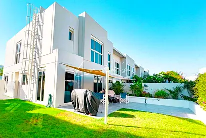 Bright | Spacious layout | Vacant soon