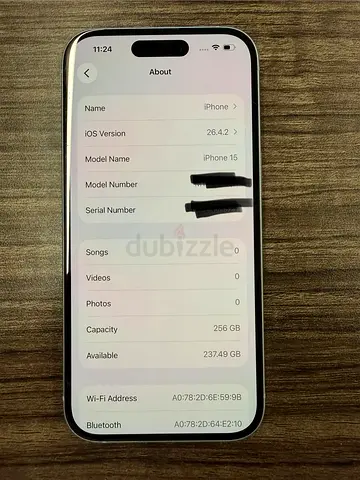 Iphone 15 - White - 256 GB - Almost New