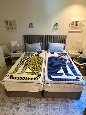 Twin beds set new