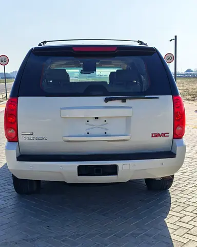 2010 GMC YUKON 照片 14