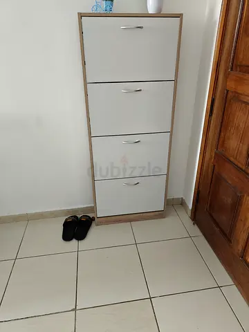 Slim 4-Compartment Shoe Cabinet — Light Wood  White, Good Condition