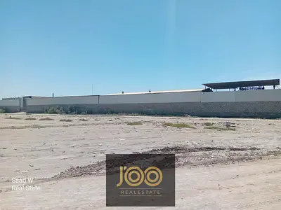 فرصة استثمارية لكل من يبحث عن الدخل العالي | حوطة صناعية كبيرة في أم القيوين – المنطقة الصناعية القديمة