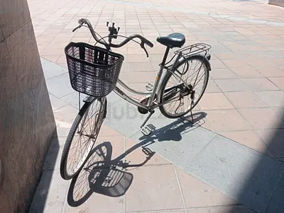 City/Commuter Bike with Front Basket and Rear Rack - Good Condition