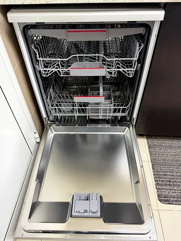 Bosch dishwasher machine in great condition