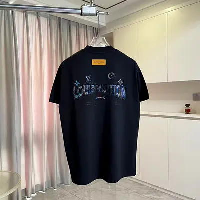 Louis Vuitton Mens T-shirt