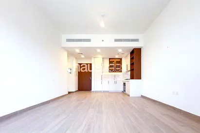 Move in Ready | Boulevard View | Mid Floor
