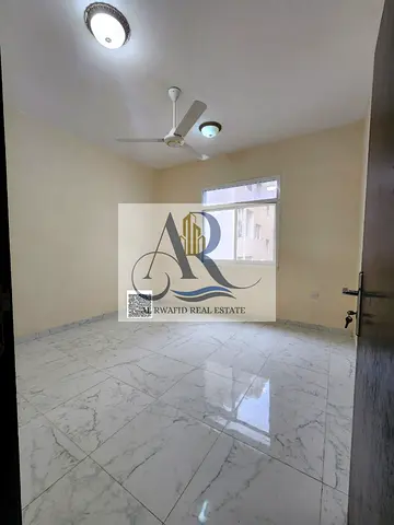 فرصة مميزة للسكن في منطقة الجرف عجمان بموقع حيوي قريب من جميع الخدمات