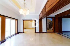 Luxurious Villa | Unfurnished | 4 Bedrooms