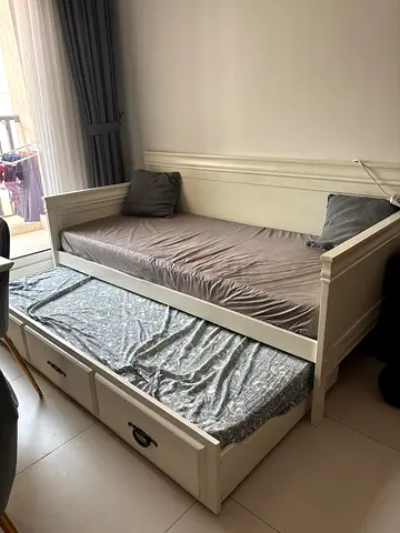 Day bed for sale