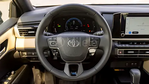 صورة 12 لـ 2025 Toyota CAMRY