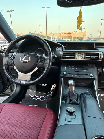 2015 Lexus IS-SERIES — фото 12