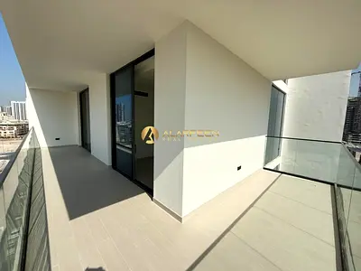 2BR Unfurnished | Big lay out | Corner Unit