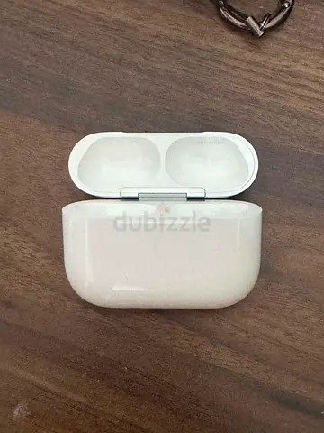 Airpods 3 pro charhing case( original)